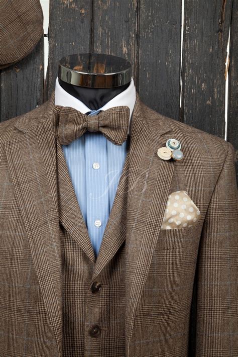 bow tie men's wedding suit.